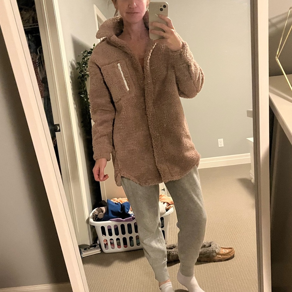 NWOT Smash N Tess x Kaitlyn bristow teddy jacket
